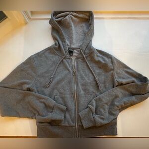 WILD FABLE GREY ZIP UP CROPPED HOODIE